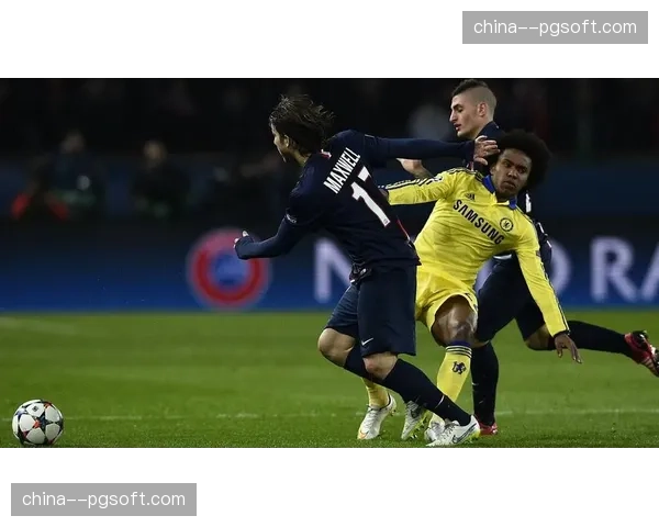 评论：VAR技术是否应介入对“防守失位”的判定？混合防守带来的新争议